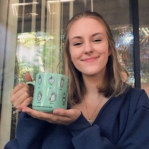 Meet your Posher, Jade